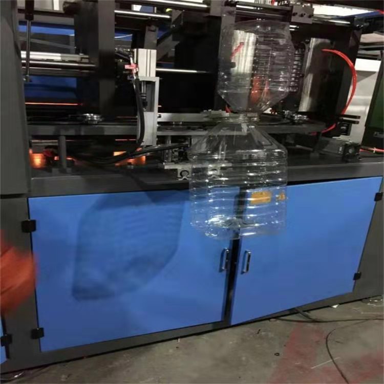 如何避免吹瓶機(jī)的常見(jiàn)故障？