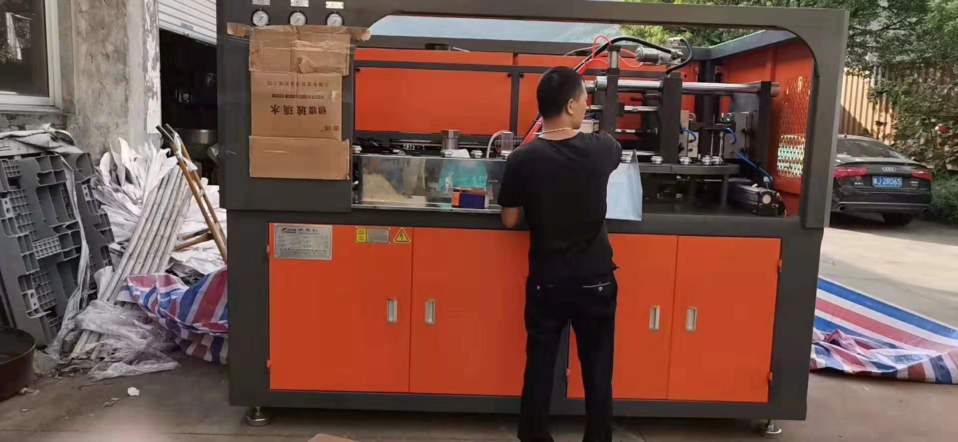 臺輝吹瓶機在吹瓶過程中遇到的這幾個問題，你遇到過嗎？